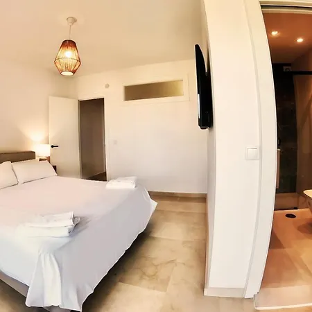 Seaside Golf Haven In Cabopino 公寓 马尔韦利亚